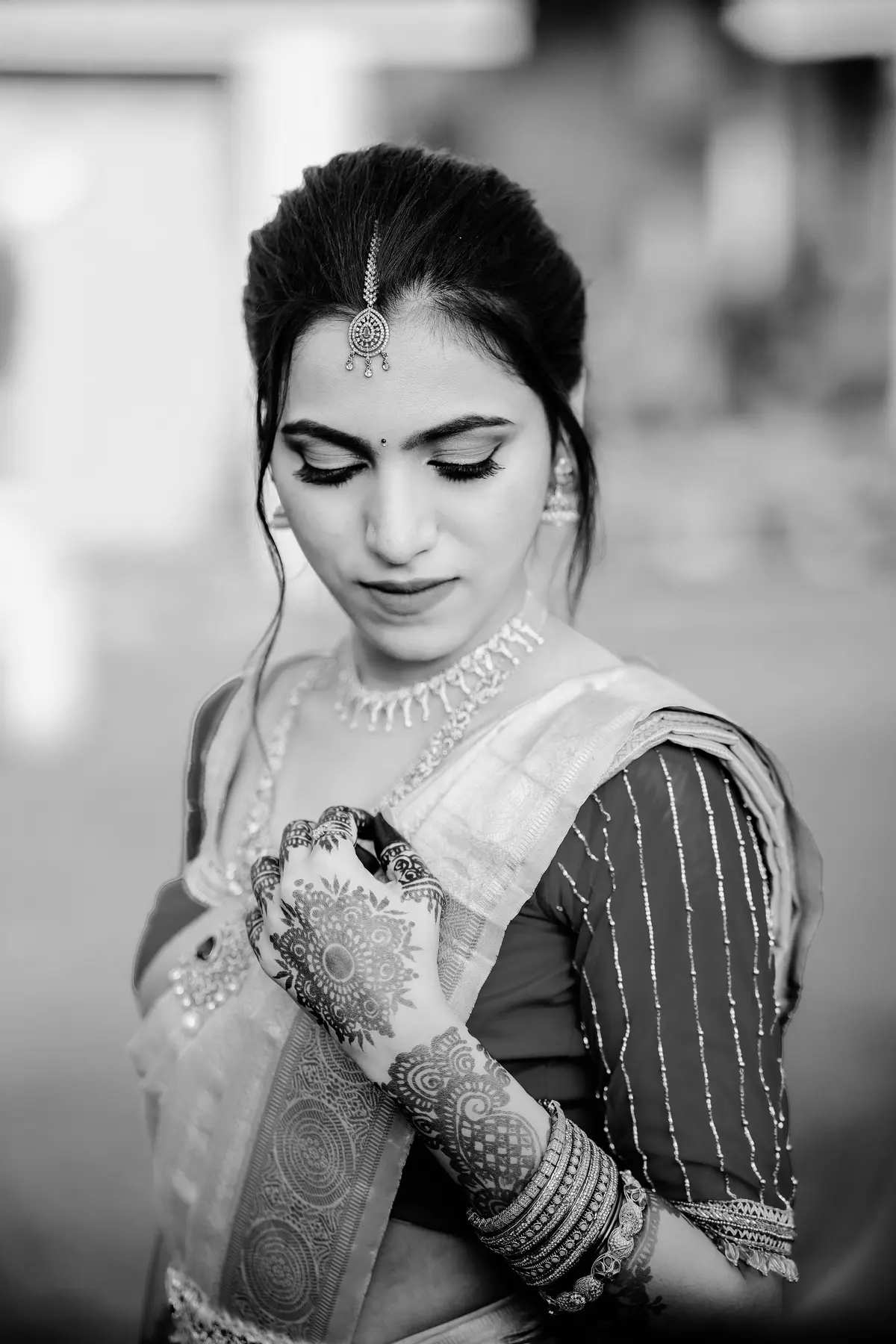 Bride portrait before the wedding ceremony, Luar.Amore